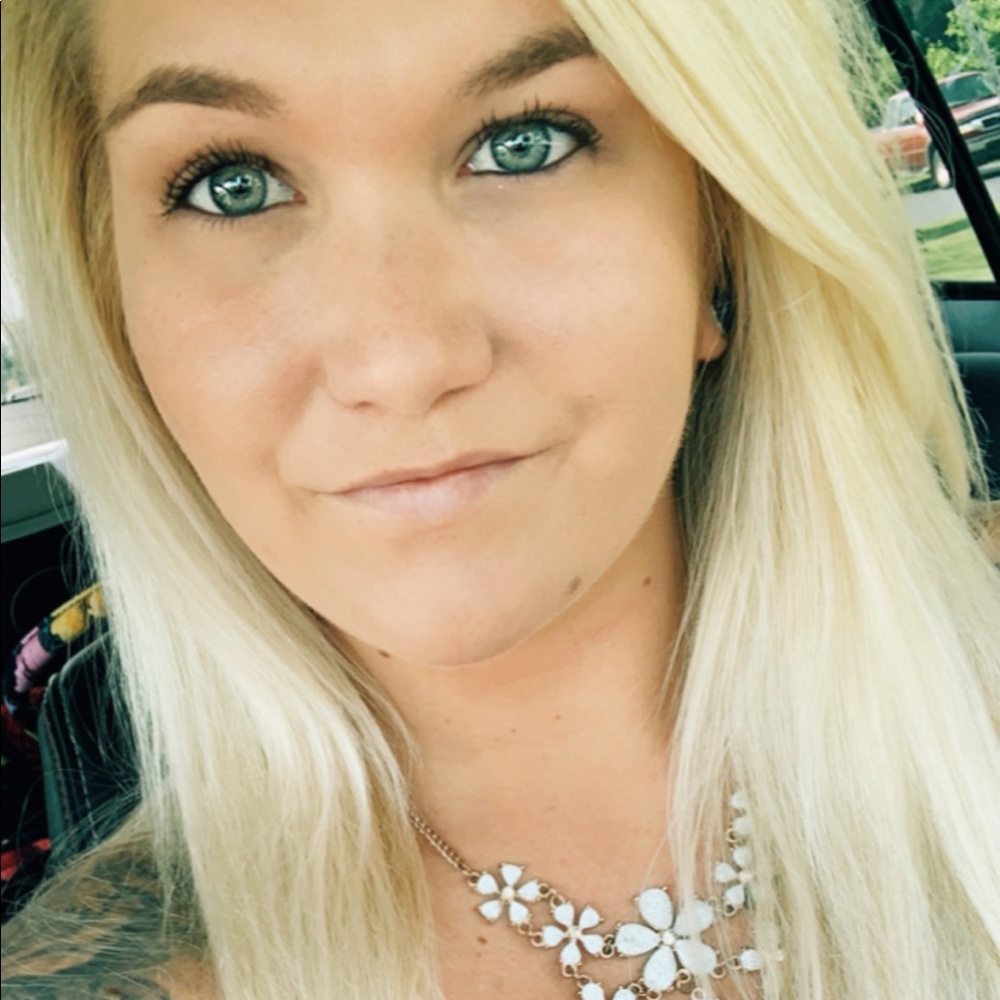Meet your Posher, Brandi